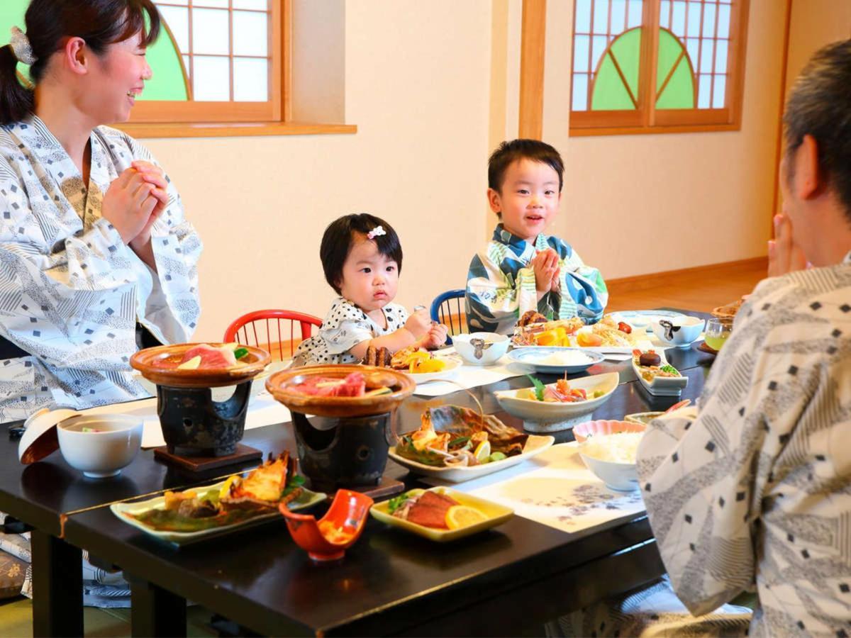 Hatsuneso Shinkan Ureshino Eksteriør bilde